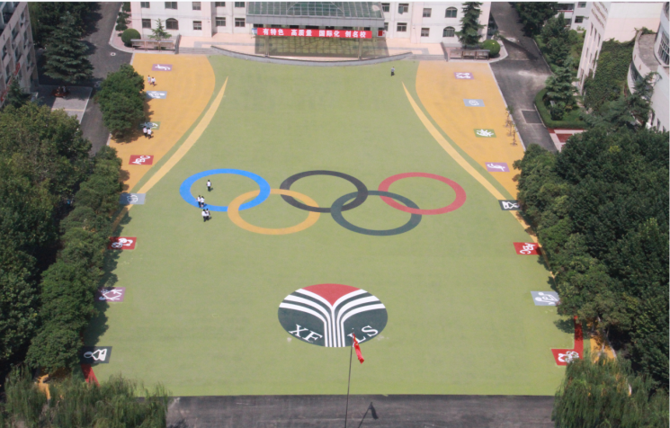 萬里交科為寧波校園道路“穿新衣”，給同學(xué)們別樣的“開學(xué)禮物”。